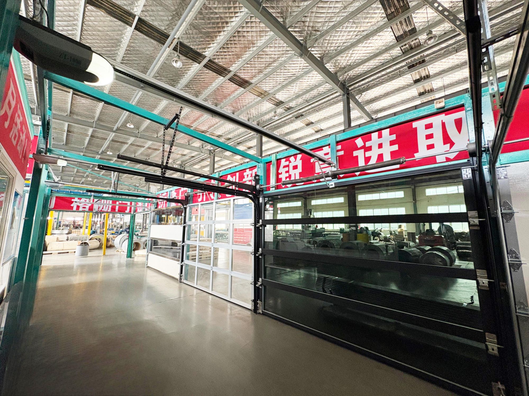 Full View Garage Doors from China: The Ultimate Blend of Style and Functionality